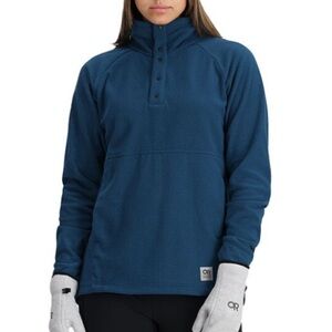 Outdoor Research Teal Pullover with Light Gray Gloves